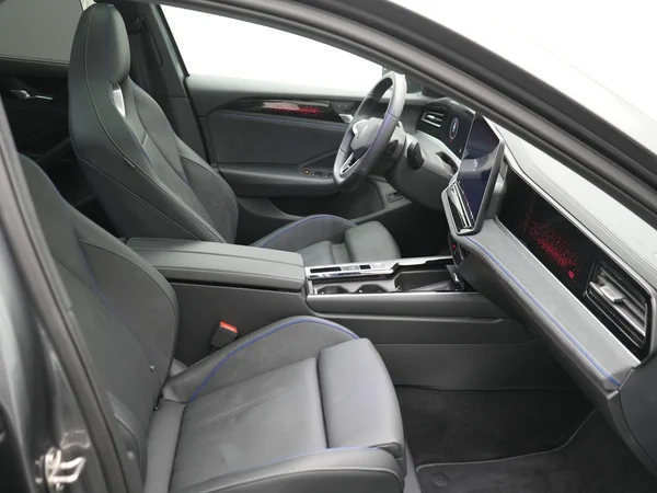VOLKSWAGEN Passat SW (2026) — foto 23 van 24