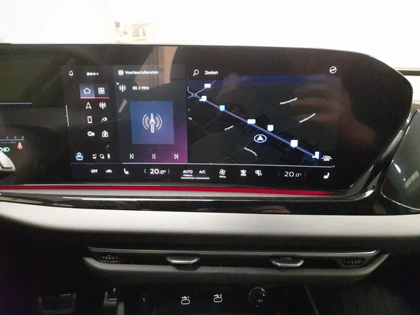 AUDI A5 Avant e-hybrid (PHEV) (2026) — foto 5 van 24