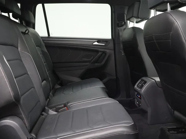 VOLKSWAGEN Tiguan Allspace (2024) — foto 32 van 35