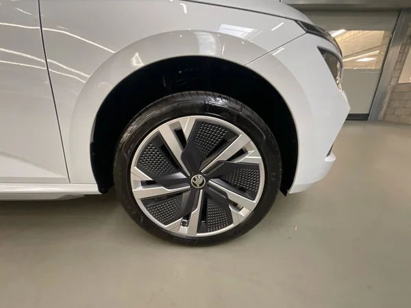 SKODA Kamiq (2025) — foto 13 van 24