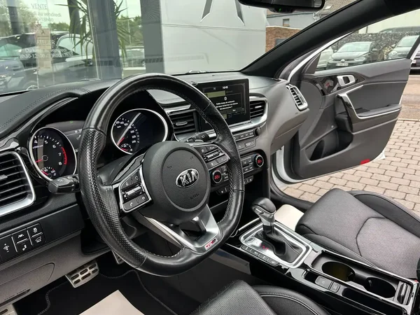 Kia Proceed (2019) — foto 6 van 27
