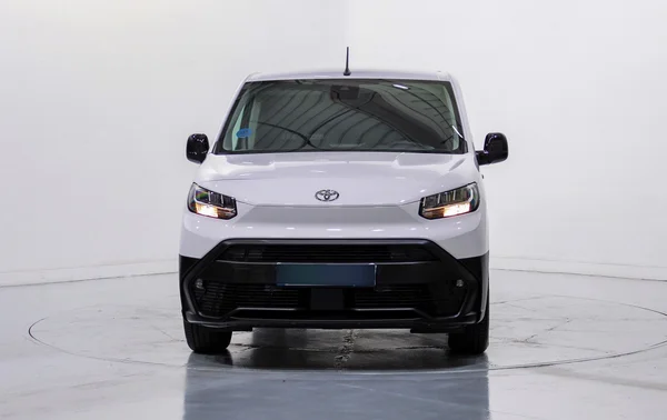 Toyota E-Proace Van Mwb (2024) — foto 58 van 59