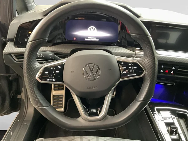 VOLKSWAGEN Golf VIII (2023) — foto 3 van 21