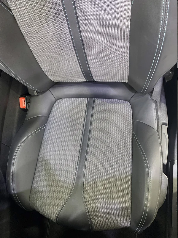 Peugeot 3008 PHEV (2023) — foto 47 van 54
