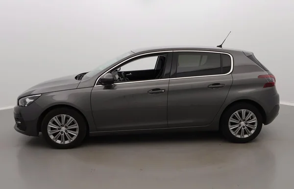 Peugeot 308 (2021) — foto 12 van 36