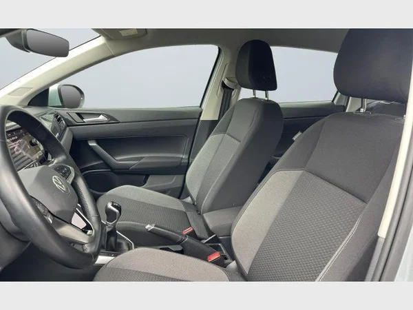 VOLKSWAGEN Taigo (2024) — foto 2 van 25