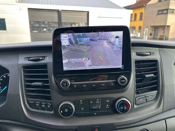 Ford Transit (2020) — foto 2 van 15