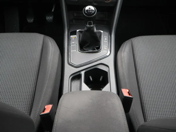 VOLKSWAGEN Tiguan (2019) — foto 6 van 25