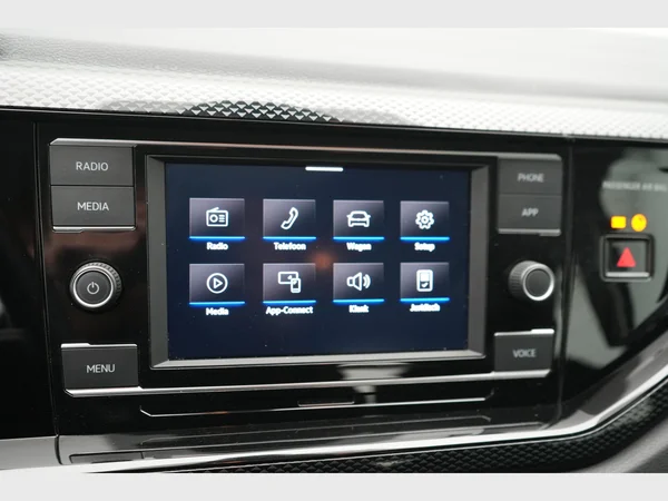 VOLKSWAGEN Polo (2023) — foto 15 van 25