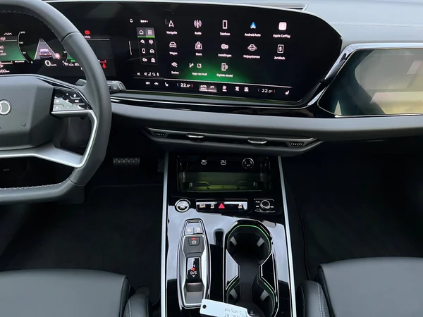 AUDI A5 Avant (2025) — foto 6 van 24