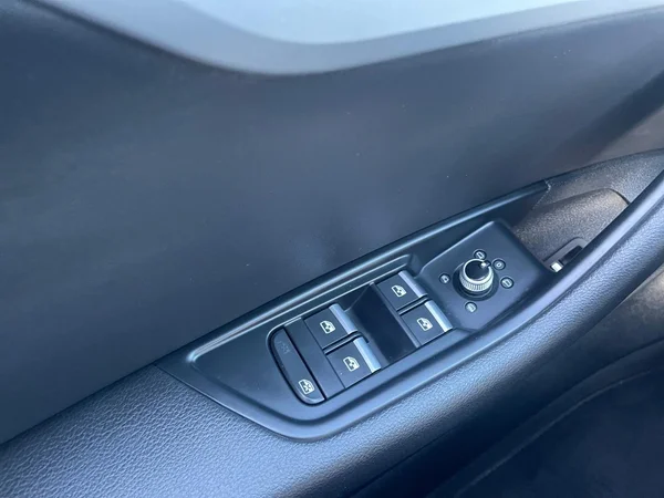 AUDI A4 Avant Dsl (2023) — foto 13 van 22