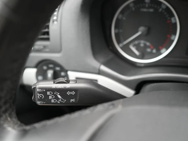 SKODA Octavia (2012) — foto 9 van 19