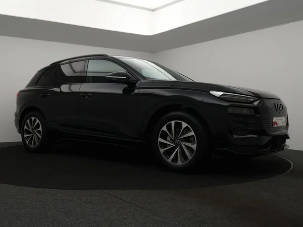 AUDI Q6 e-tron (2026) — foto 25 van 29