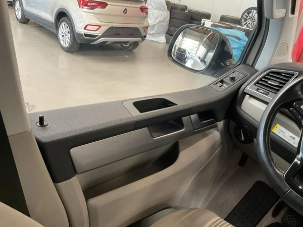VOLKSWAGEN Multivan T6 Dsl (2018) — foto 7 van 22