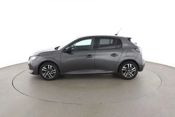 Peugeot 208 (2022) — foto 9 van 16