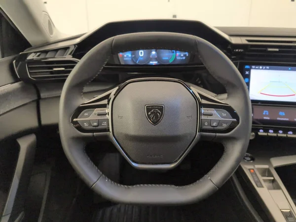 Peugeot 408 (2025) — foto 6 van 32