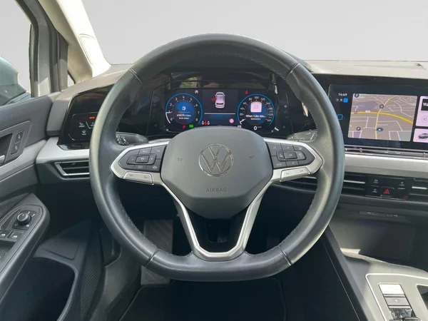 VOLKSWAGEN Golf VIII (2024) — foto 4 van 24