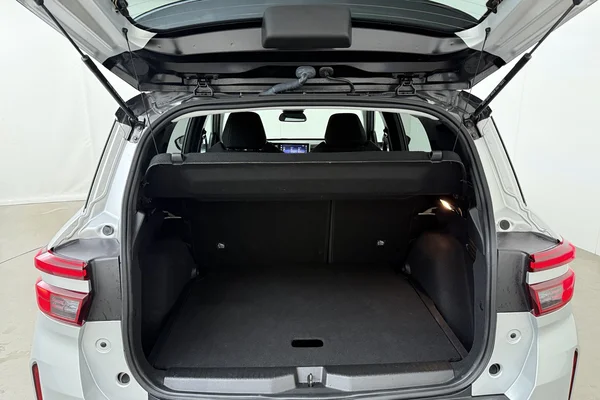 Opel Frontera (2025) — foto 13 van 17