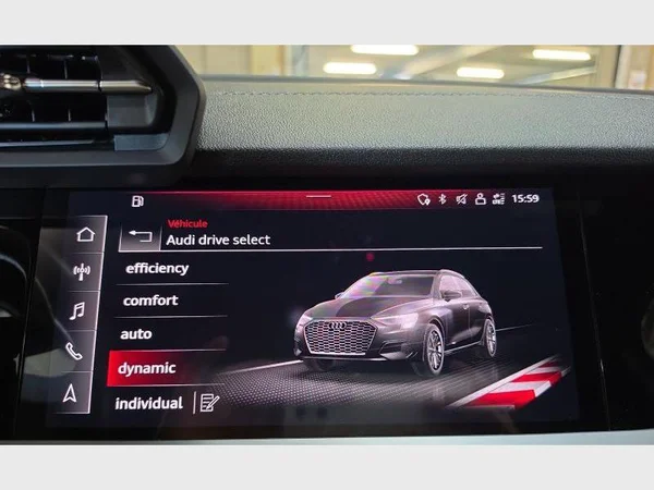AUDI S3 Sportback (2023) — foto 14 van 36