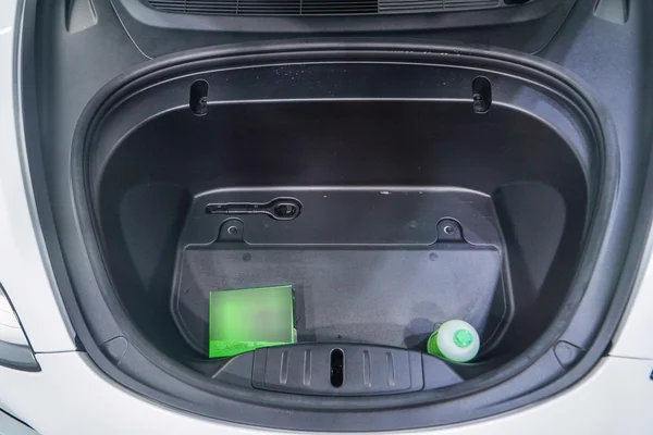 Tesla Model 3 (2020) — foto 21 van 45