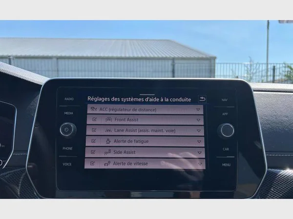 Volkswagen T-Cross (2025) — foto 8 van 29