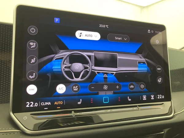 VOLKSWAGEN Passat SW (2025) — foto 7 van 36