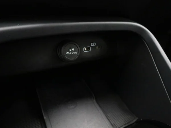 Volvo EX40 (2023) — foto 14 van 39