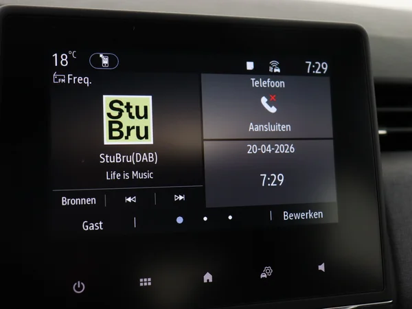 RENAULT Clio (2025) — foto 10 van 27