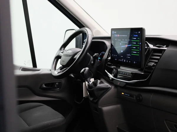 Ford Transit (2023) — foto 37 van 39