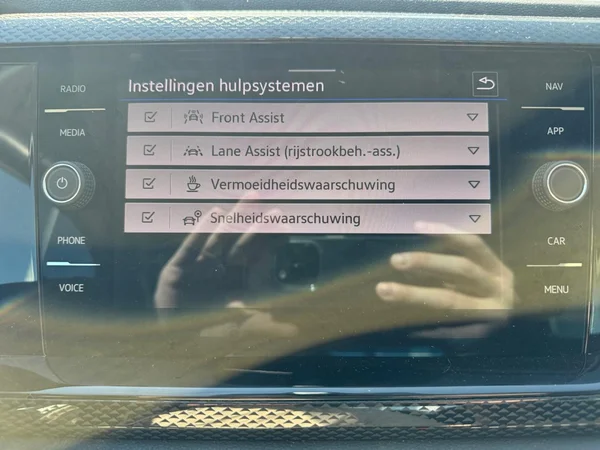 VOLKSWAGEN Polo (2026) — foto 13 van 24
