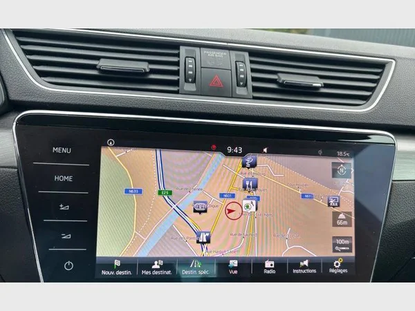 Skoda Superb (2018) — foto 5 van 27