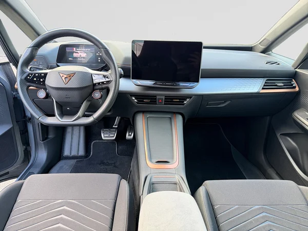 CUPRA Born (2025) — foto 4 van 24