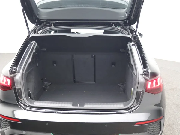 AUDI A3 Sportback (2024) — foto 6 van 23