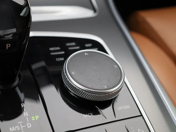 BMW X5 (2020) — foto 22 van 45