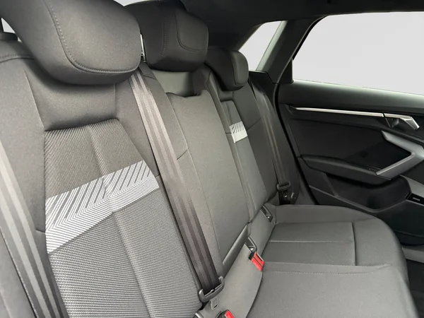 AUDI A3 Sportback PHEV (2025) — foto 13 van 24