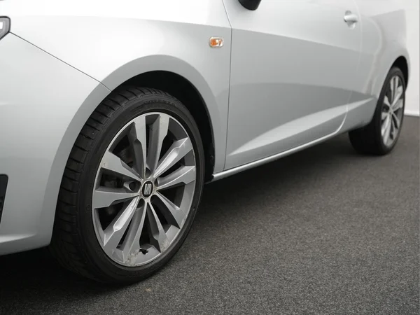 SEAT Ibiza SC (2015) — foto 27 van 28