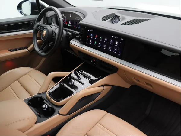 PORSCHE Cayenne Coupé E-Hybrid (PHEV) (2024) — foto 13 van 19
