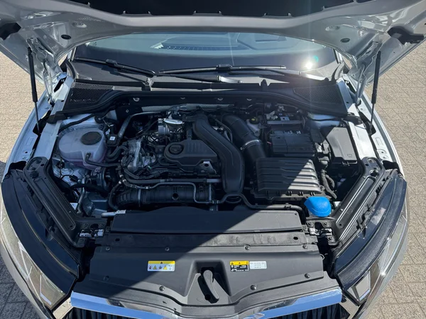 SKODA Octavia Combi (2025) — foto 15 van 24