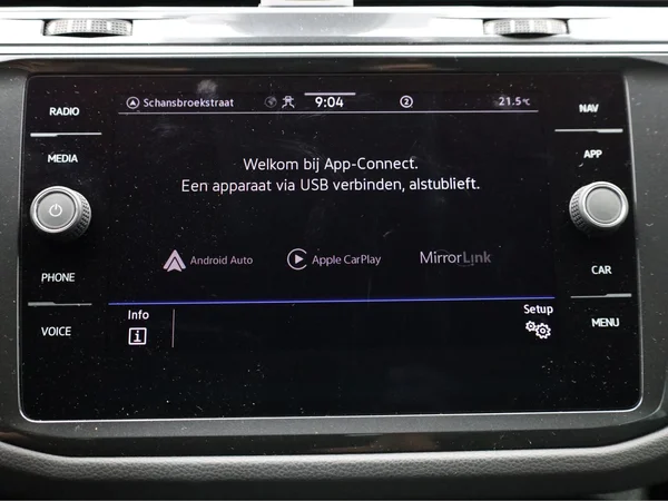 VOLKSWAGEN Tiguan (2021) — foto 13 van 22
