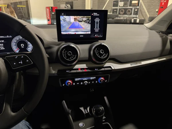 AUDI Q2 (2025) — foto 9 van 24