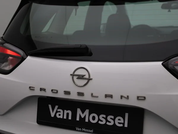 Opel Crossland (2023) — foto 29 van 39