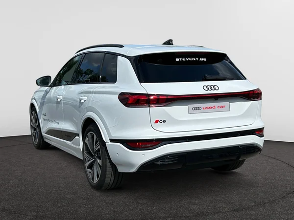 AUDI Q6 e-tron (2024) — foto 13 van 24
