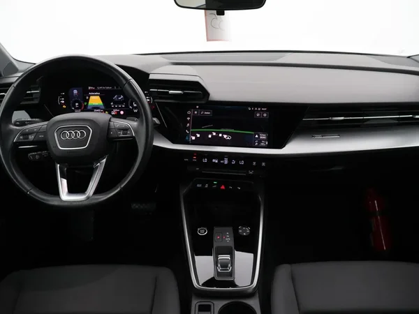 Audi A3 (2024) — foto 24 van 25