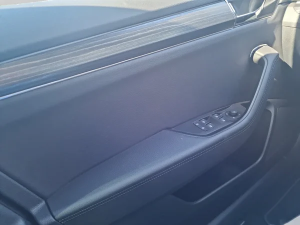 SKODA Superb Combi (2024) — foto 5 van 21