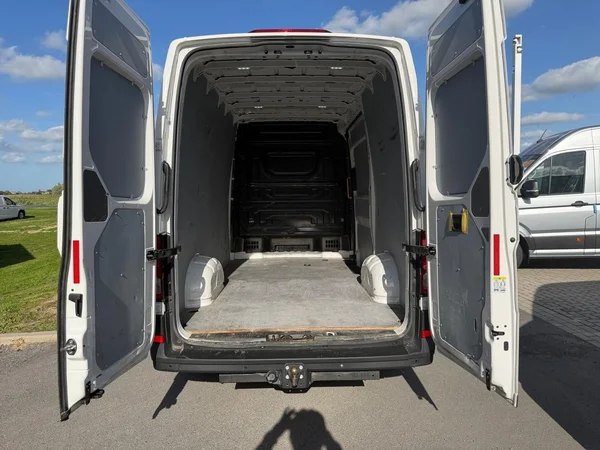 VOLKSWAGEN Crafter 35 Fourgon Mwb HR Dsl (2025) — foto 8 van 19