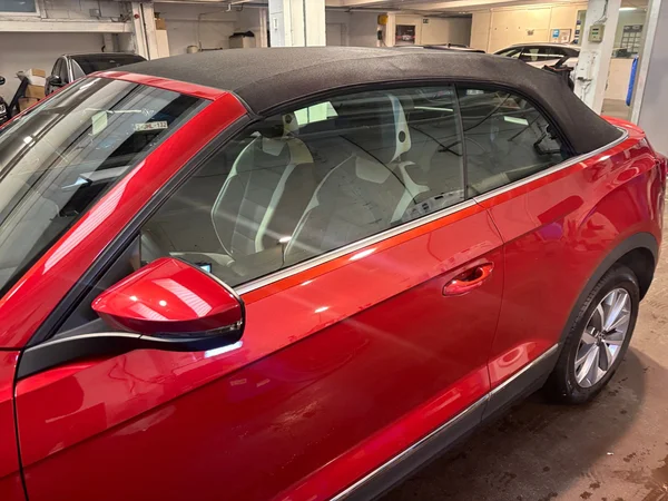 VOLKSWAGEN T-Roc Cabriolet (2022) — foto 8 van 24