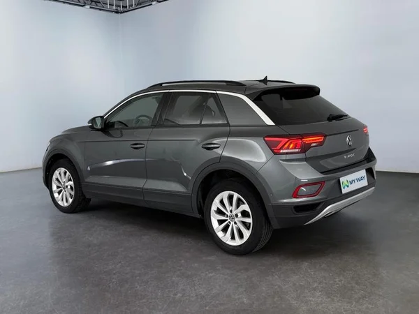 VOLKSWAGEN T-Roc (2022) — foto 24 van 26