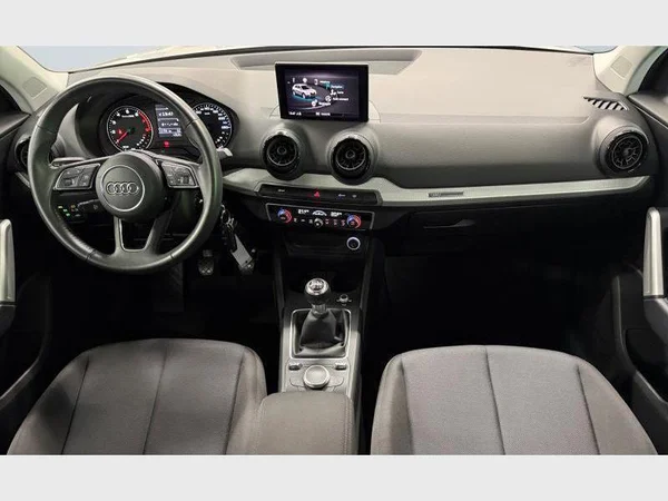 Audi Q2 (2018) — foto 2 van 25