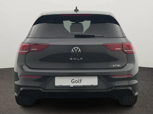 VOLKSWAGEN Golf VIII (2026) — foto 6 van 10