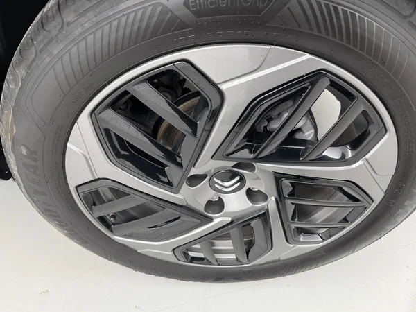 Citroen C4 (2024) — foto 41 van 86